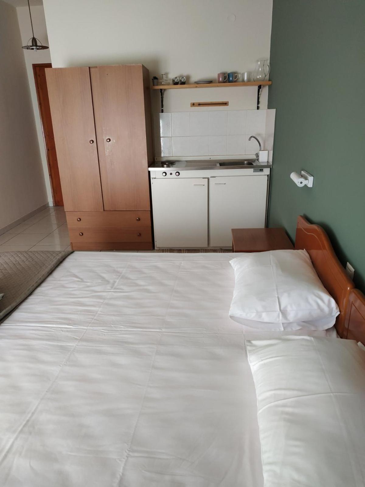 Apartments By Evita'S Resort Poros Town Ngoại thất bức ảnh