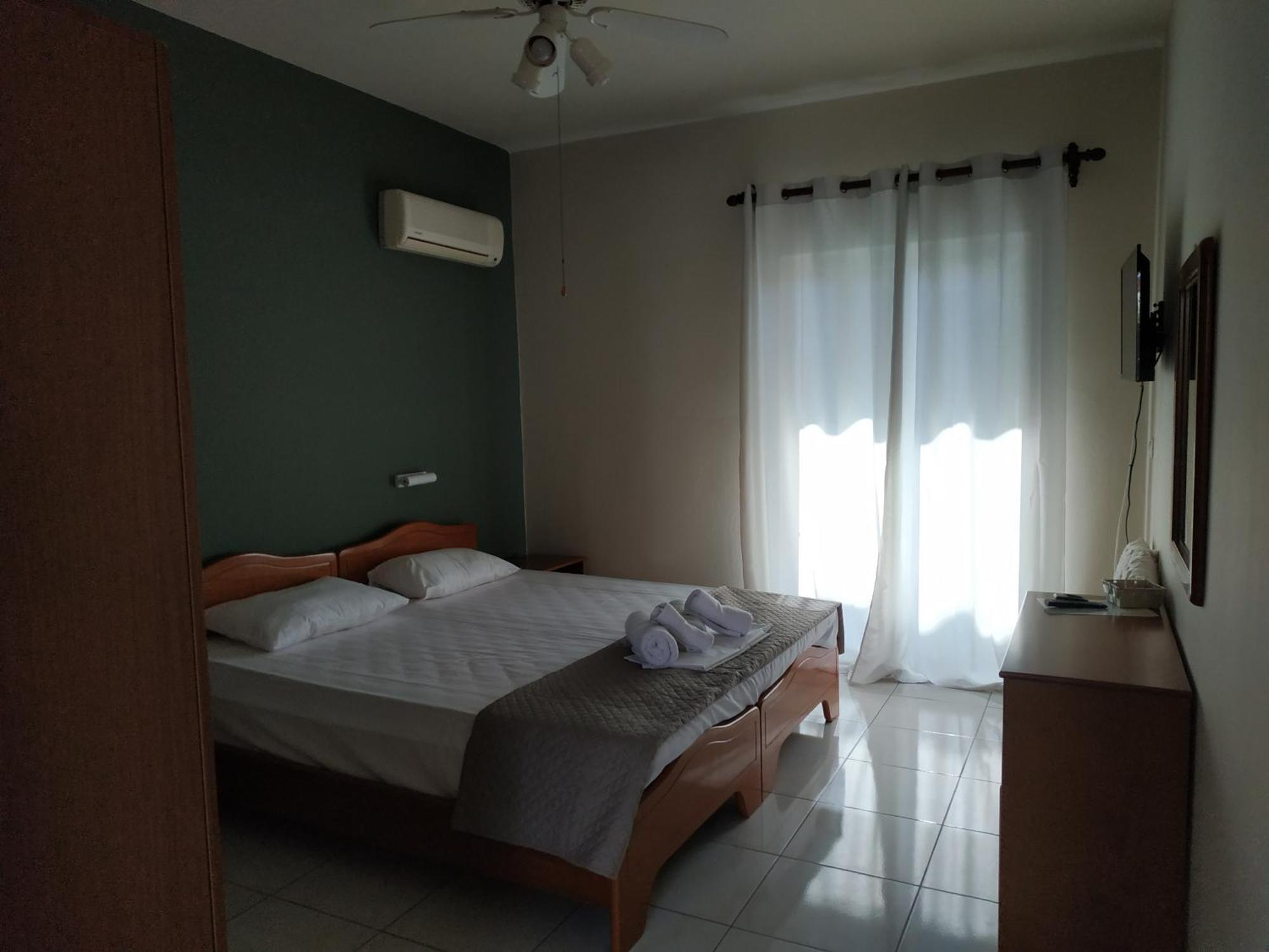 Apartments By Evita'S Resort Poros Town Ngoại thất bức ảnh